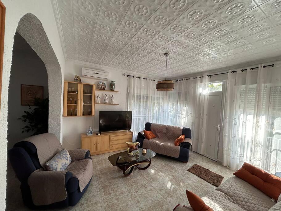 Casa Las Cuatro Higueras 2 *